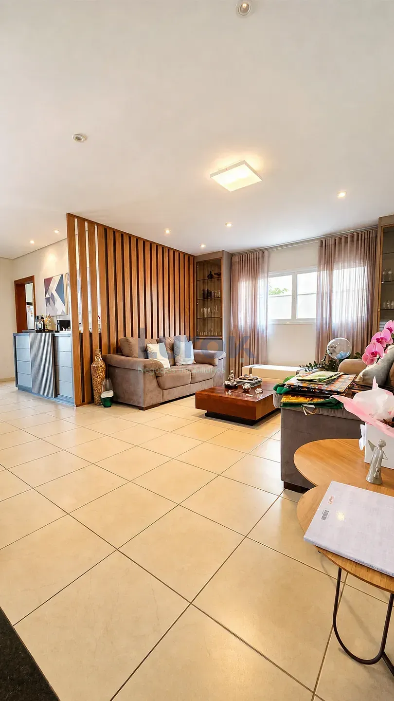 Casa, 4 quartos, 296 m² - Foto 2