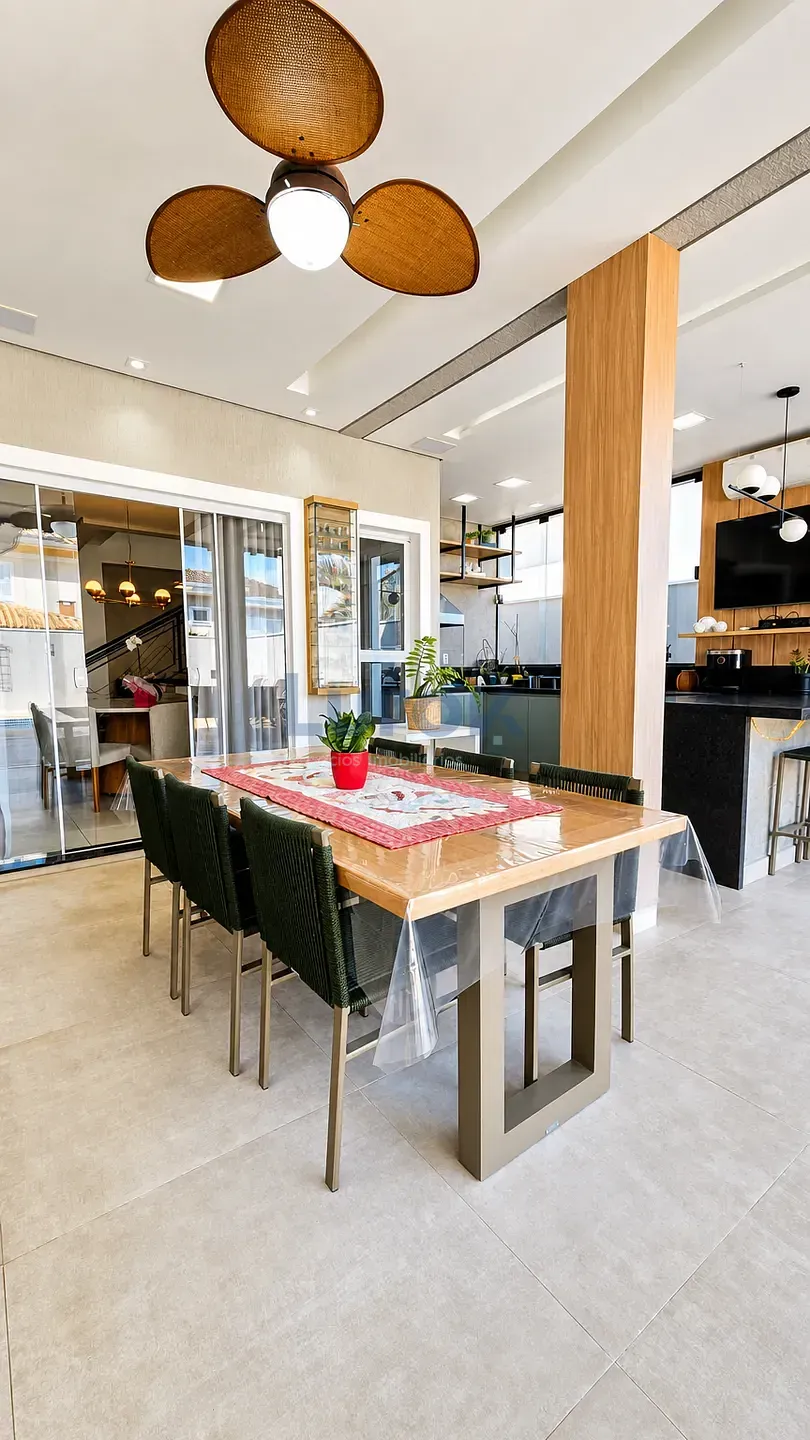 Casa, 4 quartos, 296 m² - Foto 9