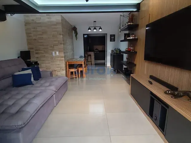 Casa com 179m² 2 quartos e 3 banheiros, à venda, no bairro Jardim Santa Helena em Valinhos