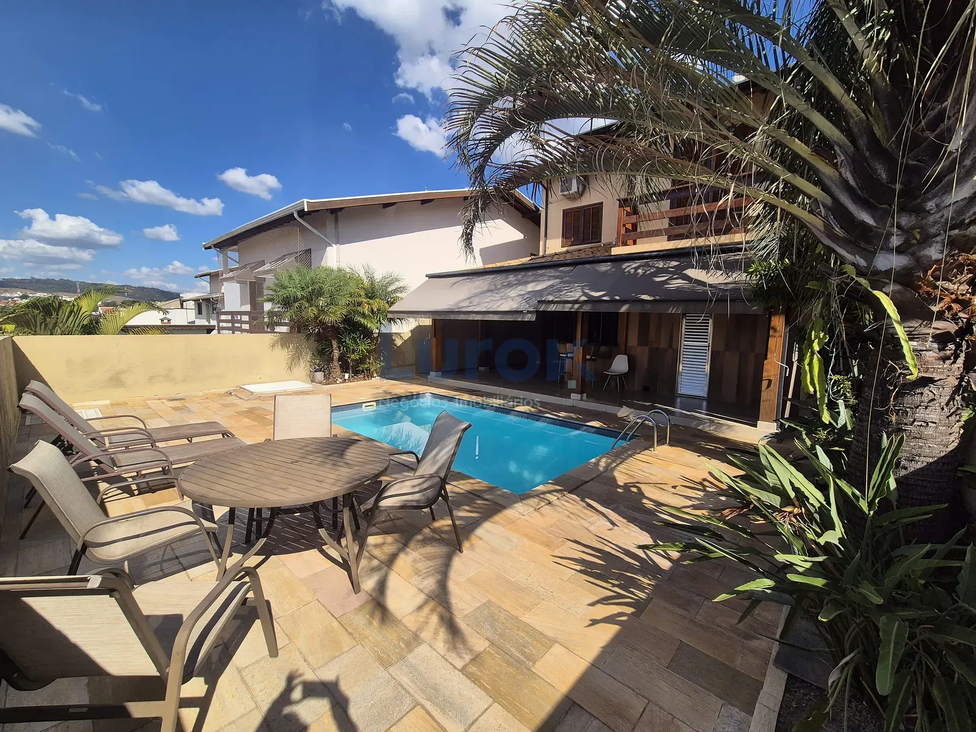 Casa, 3 quartos, 235 m² - Foto 35