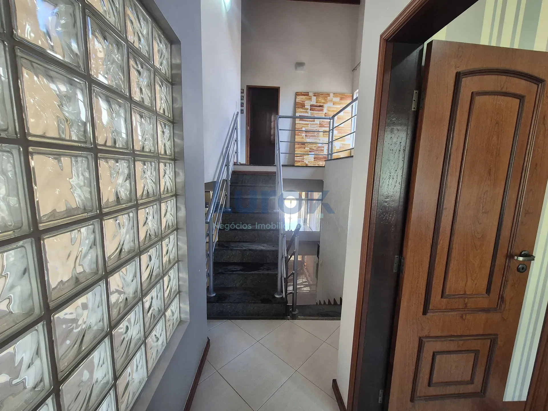 Casa, 3 quartos, 235 m² - Foto 2