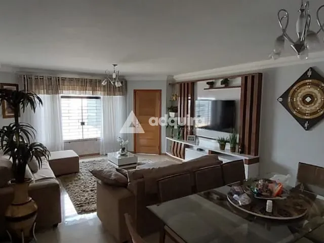 Casa 4 quartos e 2 banheiros, à venda, no bairro Oficinas em Ponta Grossa