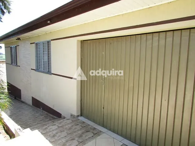 Casa 2 quartos e 2 banheiros, à venda, no bairro Contorno em Ponta Grossa