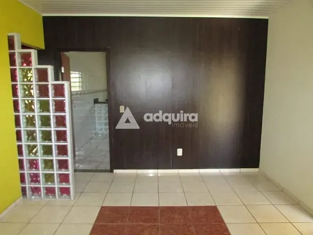 Casa 2 quartos e 2 banheiros, à venda, no bairro Contorno em Ponta Grossa