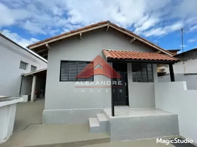 Casa com 250m² 2 quartos e 1 banheiro, à venda, no bairro Jardim Satélite em São José dos Campos