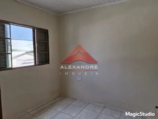 Casa com 250m² 2 quartos e 1 banheiro, à venda, no bairro Jardim Satélite em São José dos Campos