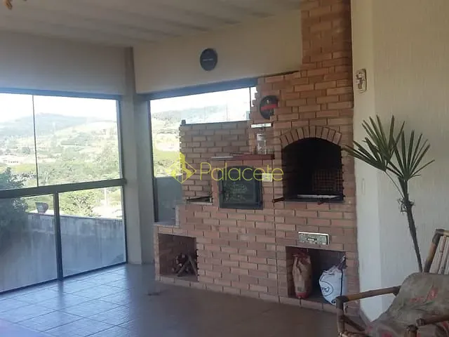 Casa com 1020m² 3 quartos e 4 banheiros, à venda, no bairro Abaete em Taubaté