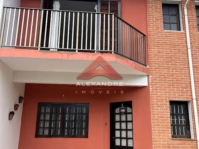 Casa com 141m² 2 quartos e 1 banheiro, à venda, no bairro Massaguaçu em Caraguatatuba
