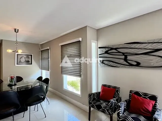 Casa com 224m² 3 quartos e 3 banheiros, à venda, no bairro Orfãs em Ponta Grossa