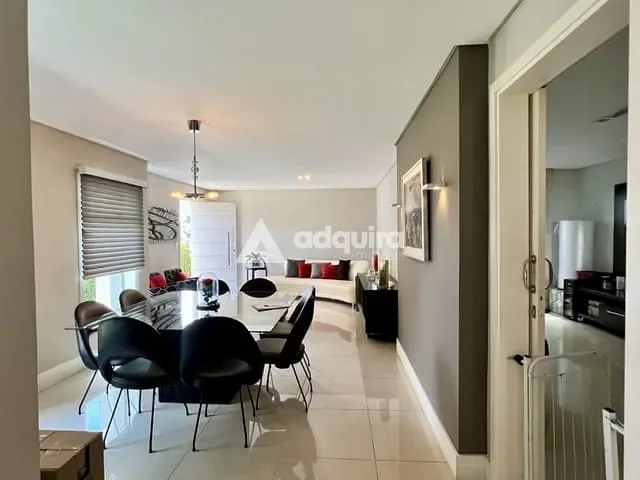 Casa com 224m² 3 quartos e 3 banheiros, à venda, no bairro Orfãs em Ponta Grossa