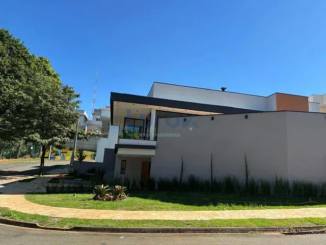 Casa com 307m² 3 quartos e 4 banheiros, à venda, no bairro Roncáglia em Valinhos