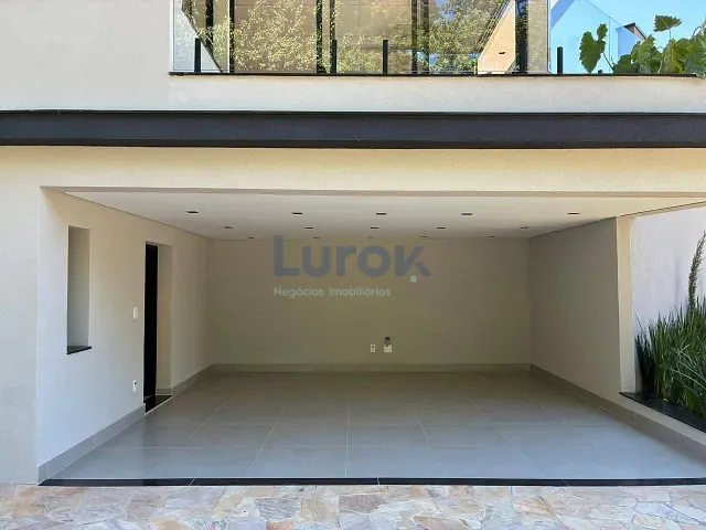Casa com 307m² 3 quartos e 4 banheiros, à venda, no bairro Roncáglia em Valinhos