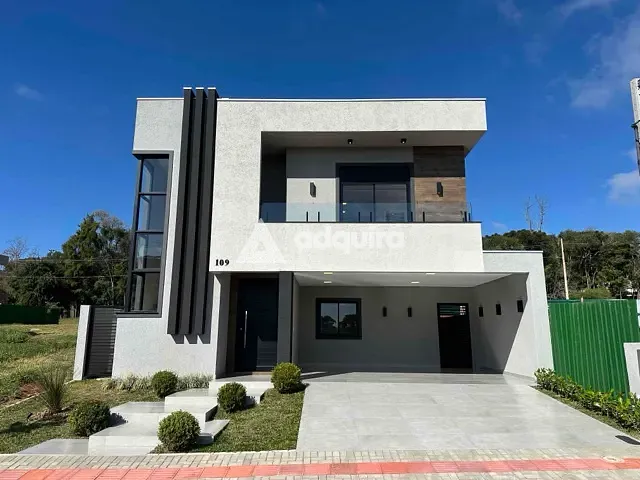 Casa 4 quartos e 4 banheiros, à venda, no bairro Uvaranas em Ponta Grossa