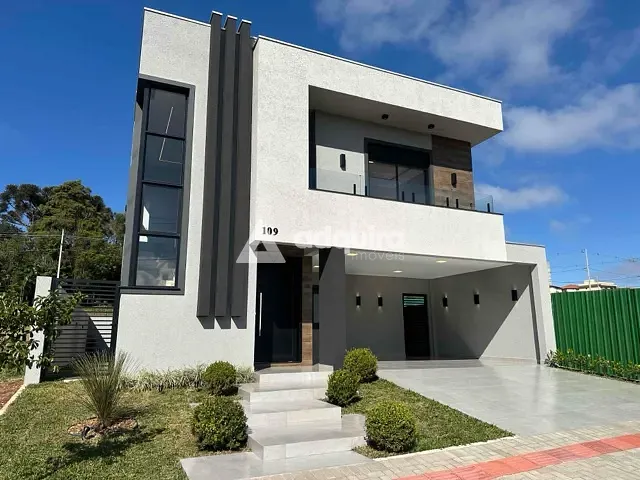 Casa 4 quartos e 4 banheiros, à venda, no bairro Uvaranas em Ponta Grossa