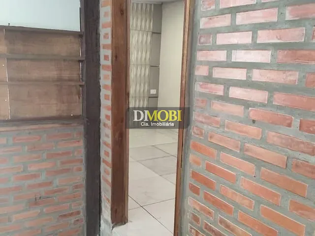 Casa com 100m² 1 quarto e 1 banheiro, para alugar, no bairro Chácara das Rosas em Cachoeirinha