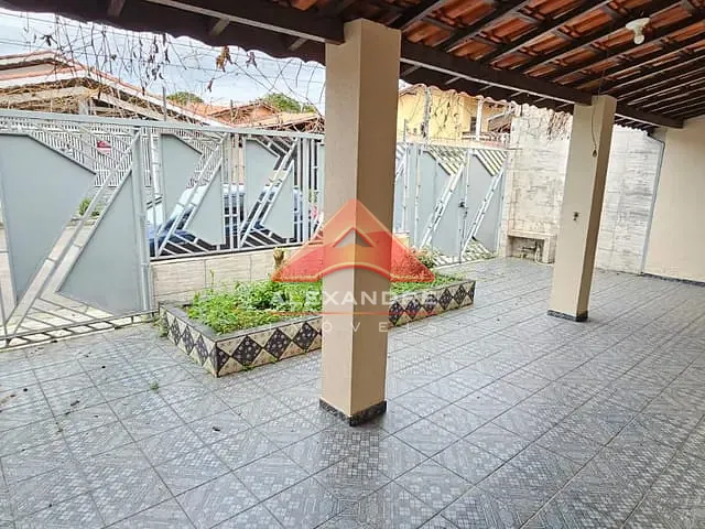 Casa com 200m² 3 quartos e 2 banheiros, à venda ou para alugar, no bairro Residencial Tatetuba em São José dos Campos