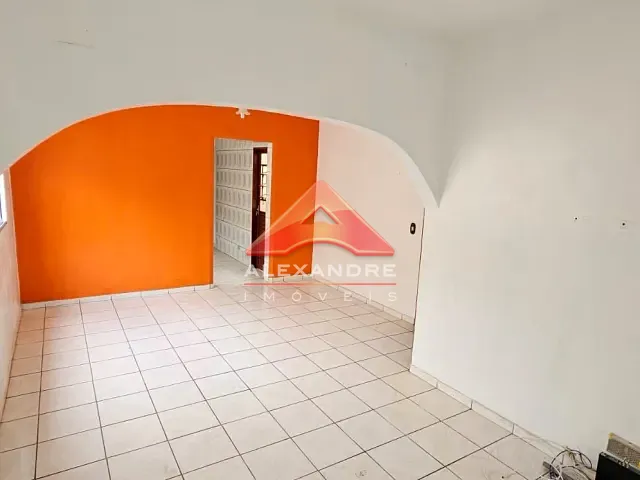 Casa com 200m² 3 quartos e 2 banheiros, à venda ou para alugar, no bairro Residencial Tatetuba em São José dos Campos