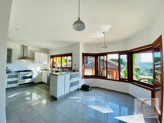 Casa com 1512m² 4 quartos e 5 banheiros, para alugar, no bairro Vila Esperia Ou Giglio em Atibaia