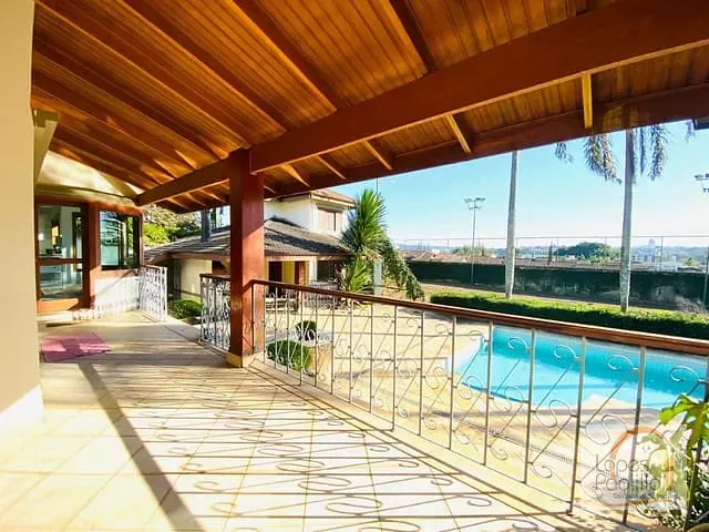Casa com 1512m² 4 quartos e 5 banheiros, para alugar, no bairro Vila Esperia Ou Giglio em Atibaia