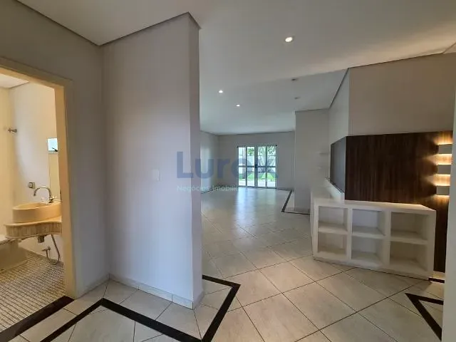 Casa 3 quartos e 5 banheiros, à venda ou para alugar, no bairro Jardim Recanto em Valinhos