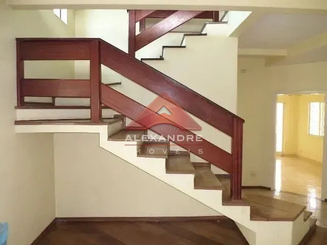 Casa com 250m² 5 quartos e 5 banheiros, à venda, no bairro Vila Betânia em São José dos Campos