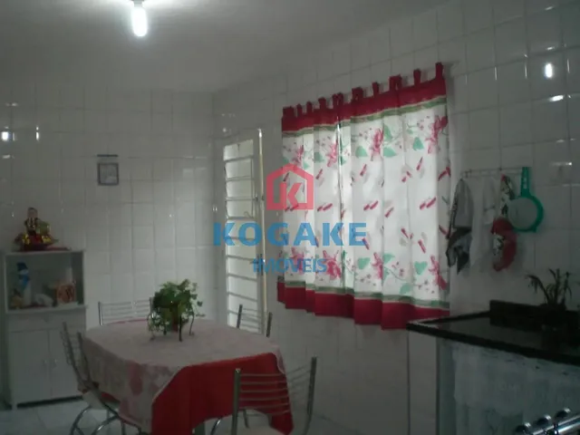 Casa com 180m² 3 quartos e 2 banheiros, à venda, no bairro Jardim São Dimas em São José Dos Campos