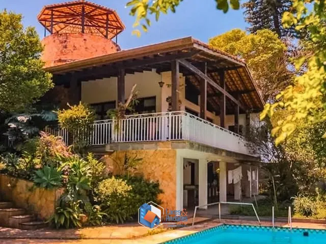 Casa com 894m² 4 quartos e 6 banheiros, à venda, no bairro Interlagos em São Paulo