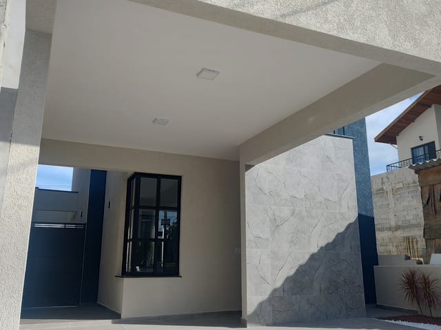 Casa com 150m² 3 quartos e 2 banheiros, à venda, no bairro Morada dos Nobres em Taubaté