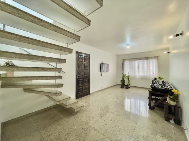 Casa com 100m² 3 quartos e 3 banheiros, à venda, no bairro Americanópolis em São Paulo