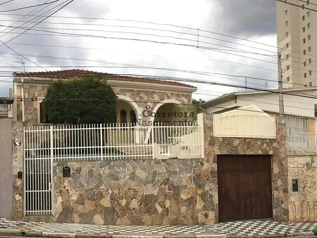 Casa com 330m² 4 quartos e 2 banheiros, à venda, no bairro Centro em Jacareí