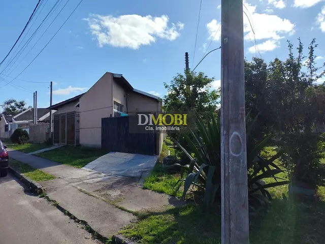 Casa com 75m² 2 quartos e 1 banheiro, à venda, no bairro Jardim do Bosque em Cachoeirinha