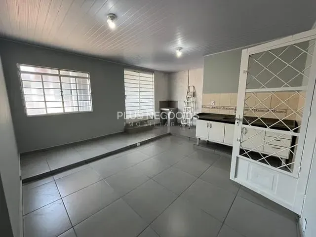Casa com 300m² 2 quartos e 2 banheiros, à venda, no bairro Vila Jardini em Sorocaba