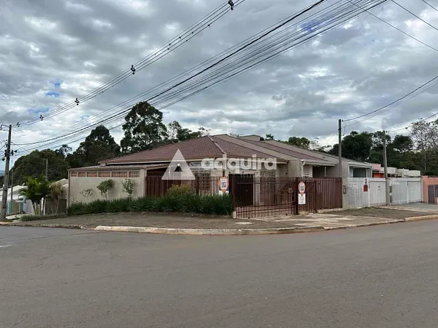 Casa com 132m² 3 quartos e 2 banheiros, à venda, no bairro Cará-cará em Ponta Grossa