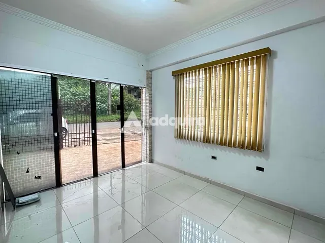 Casa com 132m² 3 quartos e 2 banheiros, à venda, no bairro Cará-cará em Ponta Grossa