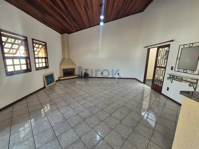 Casa com 300m² 2 quartos e 2 banheiros, à venda, no bairro Loteamento Nova Espírito Santo em Valinhos