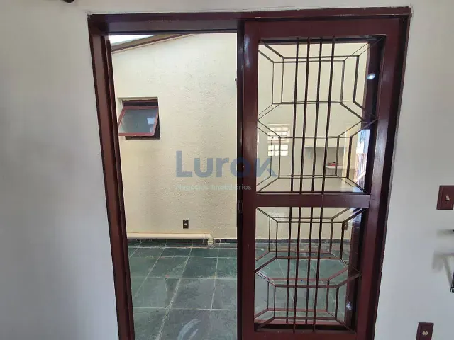 Casa com 300m² 2 quartos e 2 banheiros, à venda, no bairro Loteamento Nova Espírito Santo em Valinhos