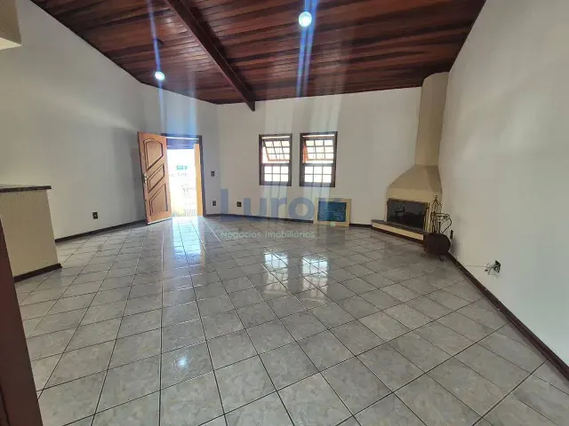 Casa com 300m² 2 quartos e 2 banheiros, à venda, no bairro Loteamento Nova Espírito Santo em Valinhos