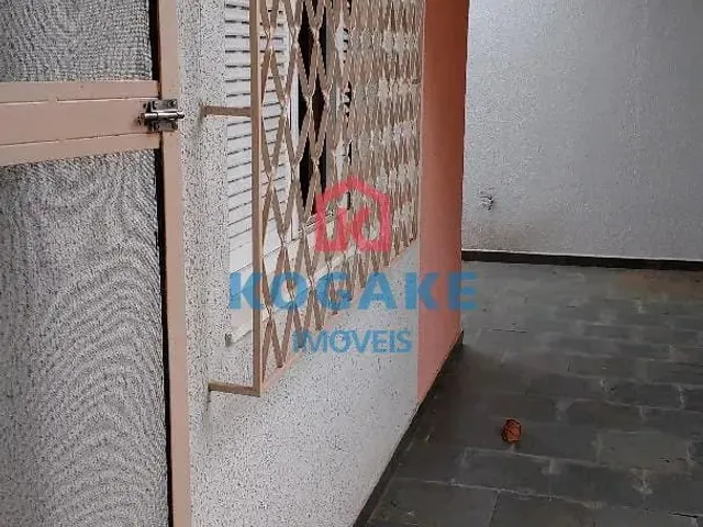 Casa com 250m² 3 quartos e 3 banheiros, à venda, no bairro Vila Betânia em São José Dos Campos