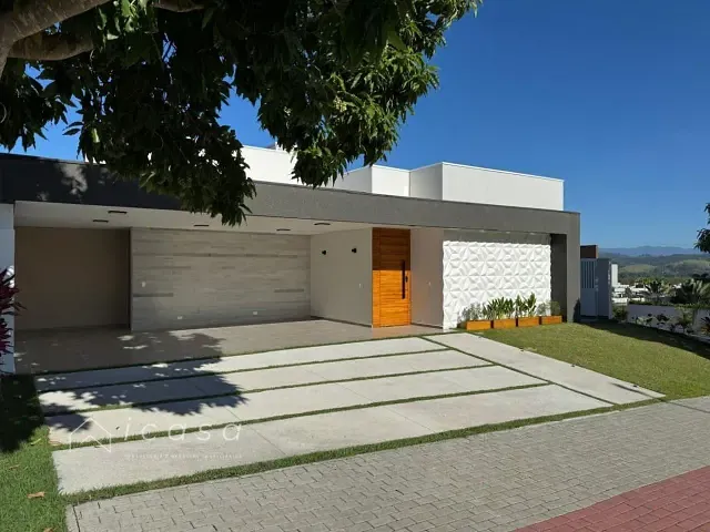 Casa com 451m² 3 quartos e 4 banheiros, à venda, no bairro Condomínio Residencial Colinas do Paratehy em São José dos Campos