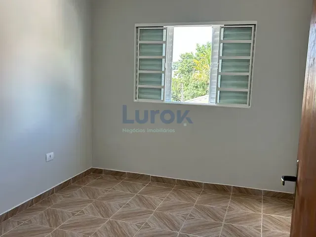 Casa com 300m² 6 quartos e 4 banheiros, à venda, no bairro Parque das Colinas em Valinhos