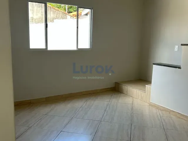 Casa com 300m² 6 quartos e 4 banheiros, à venda, no bairro Parque das Colinas em Valinhos
