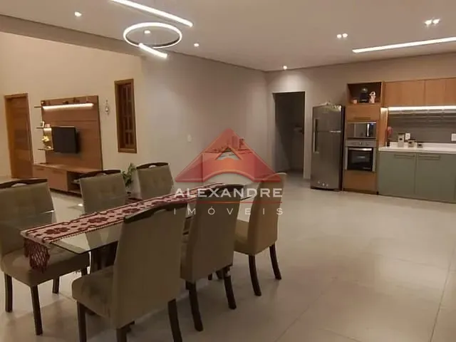 Casa com 540m² 4 quartos e 1 banheiro, à venda, no bairro Condomínio Residencial Ecopark Bourbon  em Caçapava