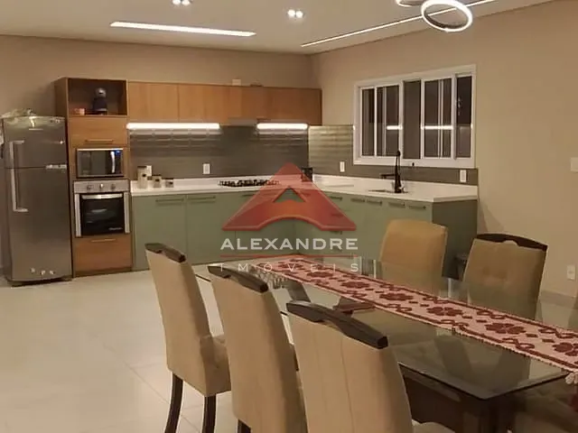 Casa com 540m² 4 quartos e 1 banheiro, à venda, no bairro Condomínio Residencial Ecopark Bourbon  em Caçapava