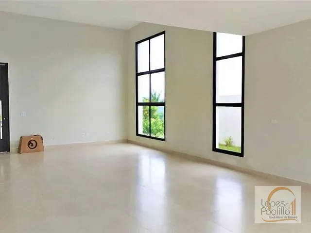 Casa com 800m² 3 quartos e 4 banheiros, à venda, no bairro Condomínio Residencial Shamabala III em Atibaia