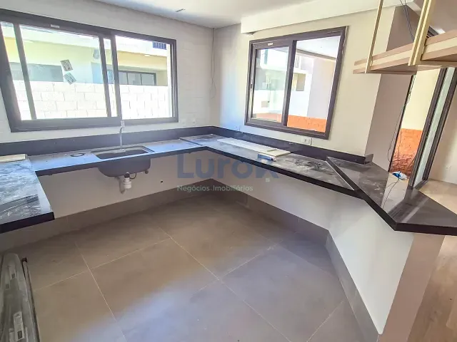 Casa com 140m² 3 quartos e 4 banheiros, para alugar, no bairro Vista Alegre em Vinhedo