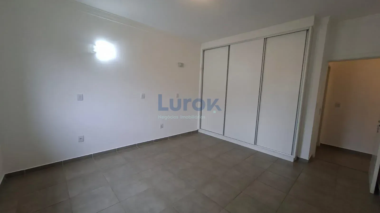 Casa, 3 quartos, 268 m² - Foto 26