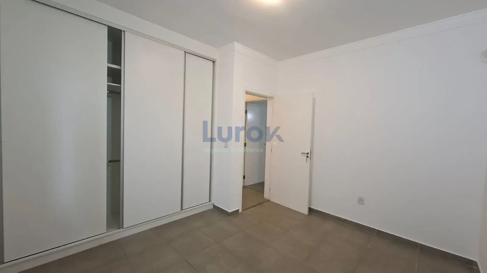Casa, 3 quartos, 268 m² - Foto 25