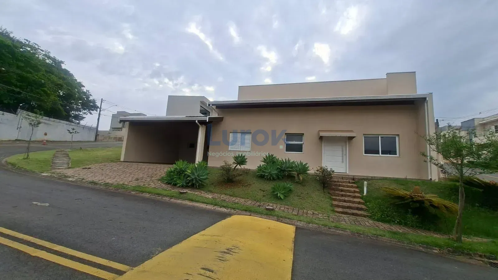 Casa, 3 quartos, 268 m² - Foto 2