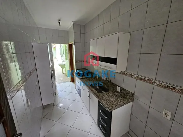 Casa com 150m² 3 quartos e 1 banheiro, à venda, no bairro Jardim Portugal em São José Dos Campos