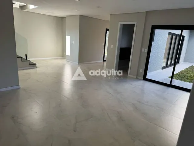 Casa 3 quartos e 4 banheiros, à venda, no bairro Jardim Carvalho em Ponta Grossa